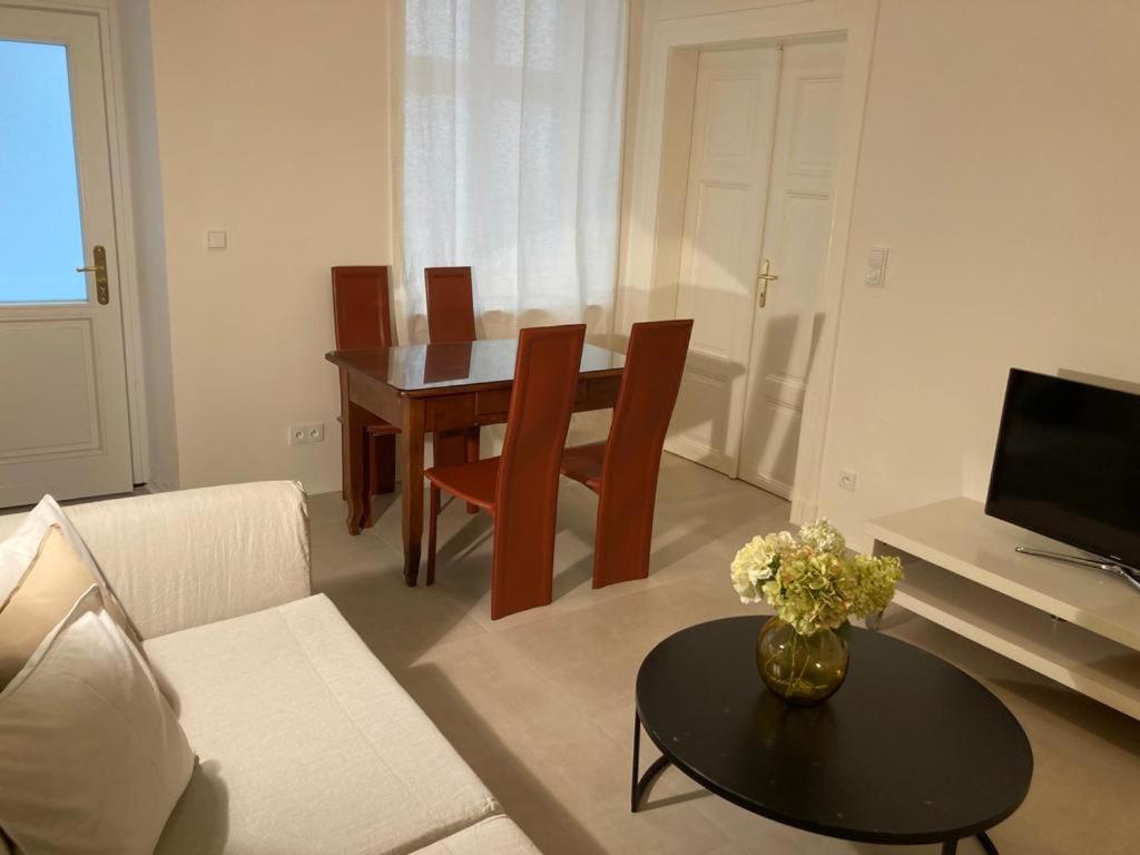 City Center Apartments براغ المظهر الخارجي الصورة